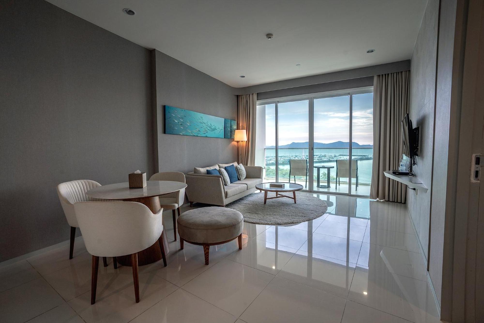 Movenpick Residences Pattaya With Ocean View Na Chom Thian Exteriér fotografie