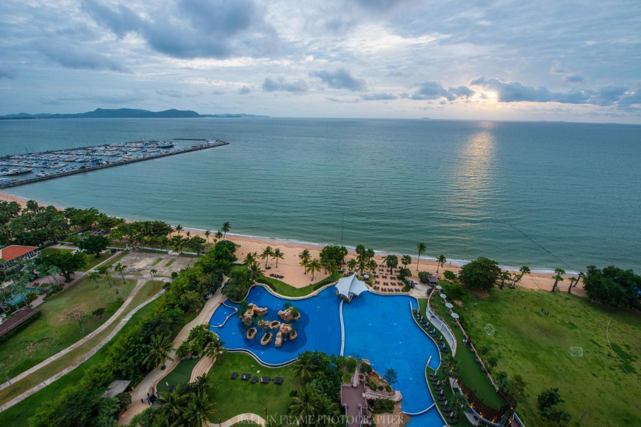 Movenpick Residences Pattaya With Ocean View Na Chom Thian Exteriér fotografie
