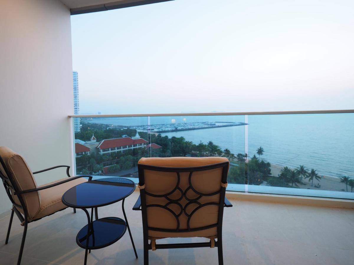 Movenpick Residences Pattaya With Ocean View Na Chom Thian Exteriér fotografie