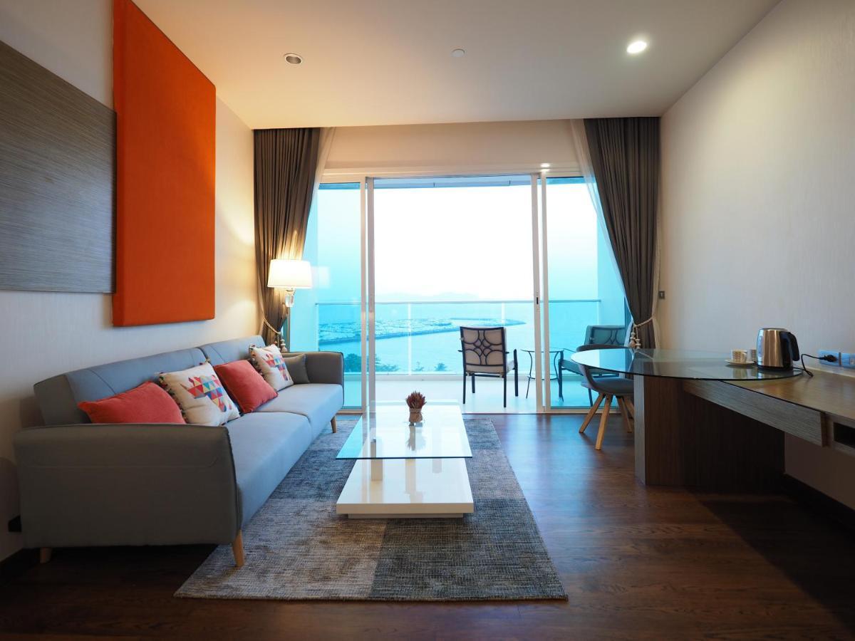 Movenpick Residences Pattaya With Ocean View Na Chom Thian Exteriér fotografie